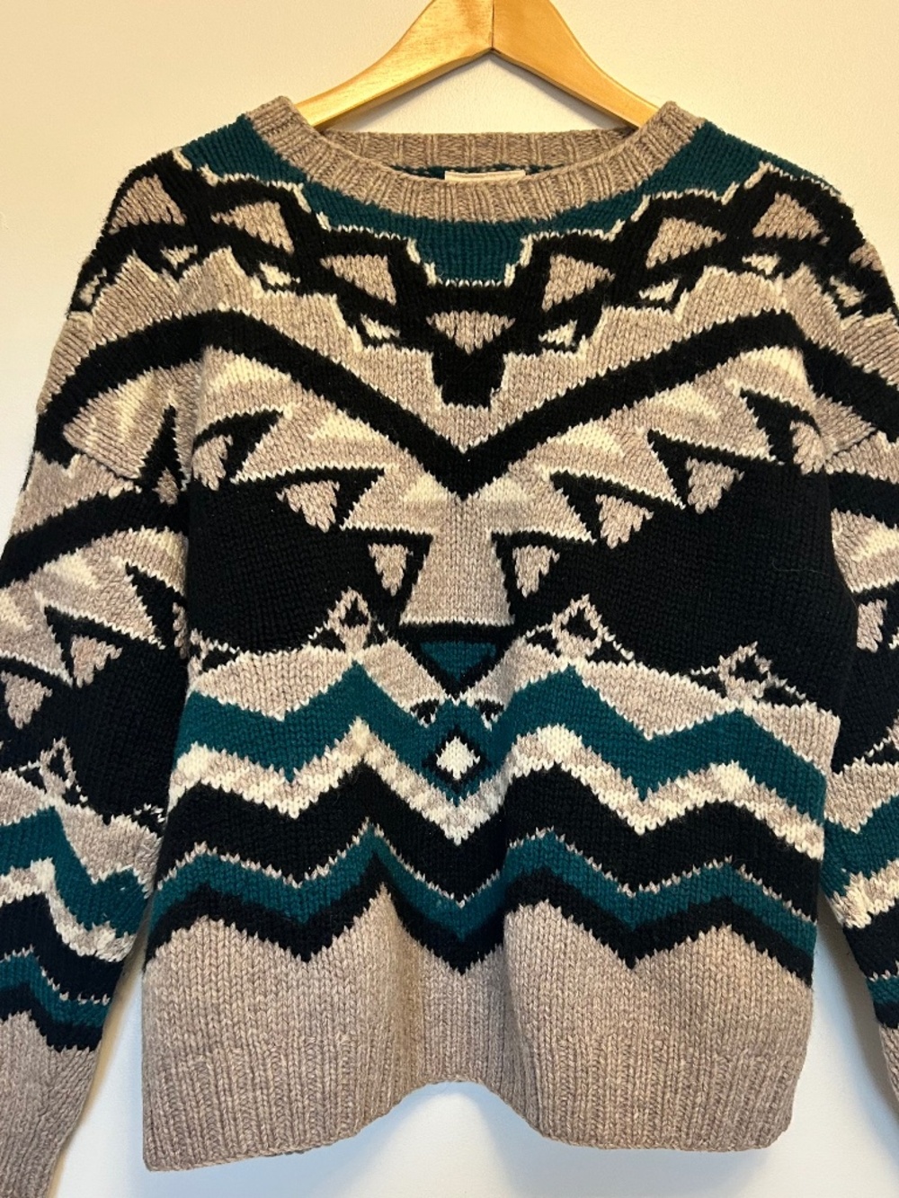 VTG ACA 962 Handknit 100% Wool Geometric Southwest Sweater Women M Oversized